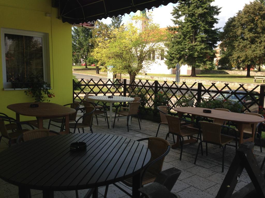 Penzion Krasny Dvur Exterior foto